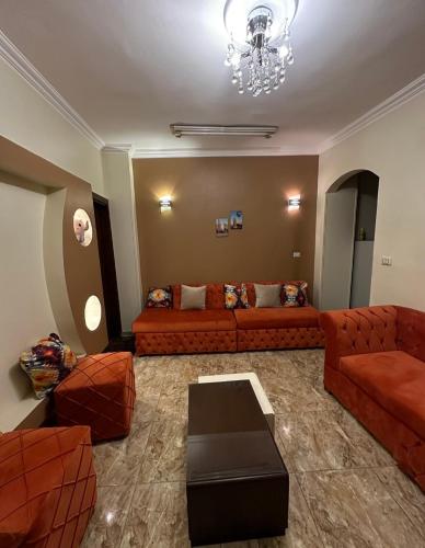 Χώρος καθιστικού στο Luxe Nest Guest House Apartment 101
