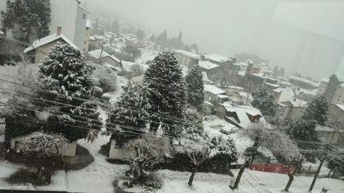 Loft céntrico y moderno con vista al lago en invierno