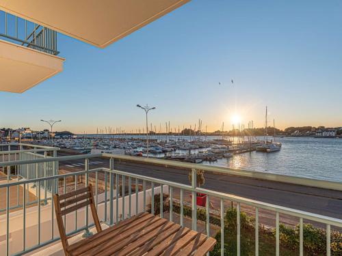 Étel - Appart 42m² - 2 pièces, Wifi, Parking, à 450m du centre et 750m des plages - FR-1-479-196