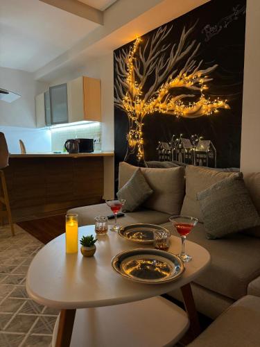 Уютная квартира, со всеми надобностями и удобным расположением в центре города!