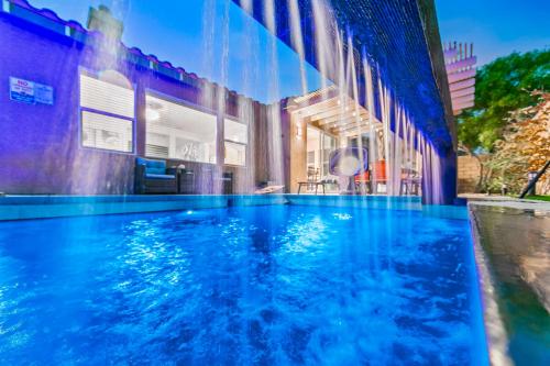 Fotografie z fotogalerie ubytování Indio Gateway-New Salt Water Pool and Spa v destinaci Indio