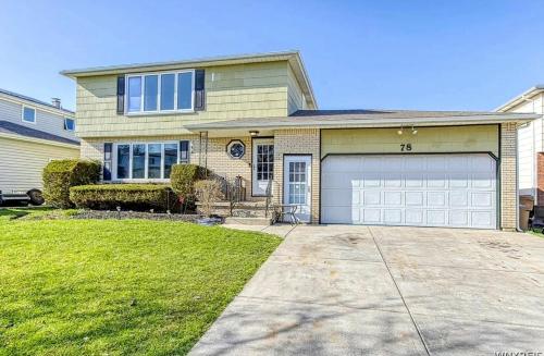 Gallery image of Spacious Buffalo Home Near Niagara Fall, Bills Stadium, Buffalo Airport in Depew