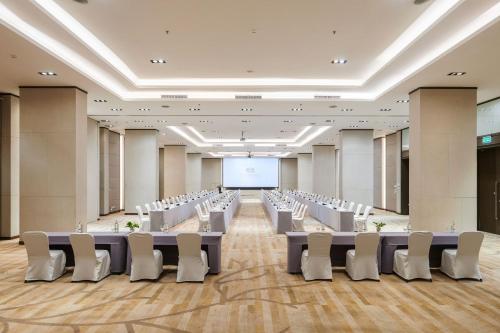 Бизнес-центр и/или конференц-зал в TK Palace Hotel & Convention Bangkok