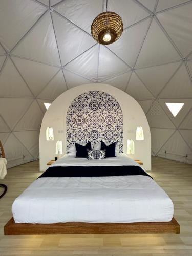Postel nebo postele na pokoji v ubytování Bubbles Domes Private One