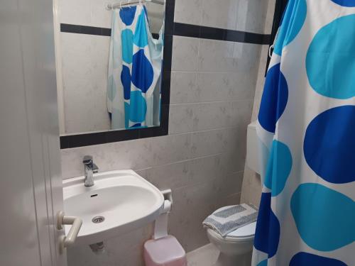 Kúpeľňa v ubytovaní Studio in AgiaPelagia for 3 pers - Crete