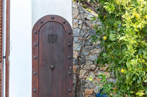 Foto sihtkohas Agia Triada asuva majutusasutuse Villa Delfi with private pool galeriist