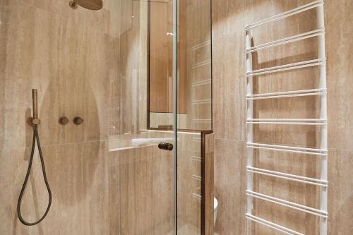 Sublim 1BDR AC Arc de Triomphe Champs Elysees by Studio Prestige