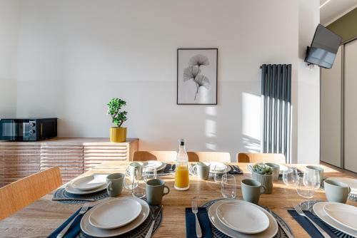 StayEasy M3 PortaRomana Bella - 2 Bedrooms 2 baths