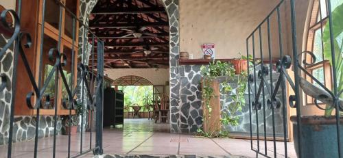 Gallery image of Hotel Costa Coral in Matina