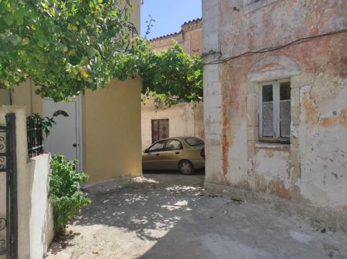 Foto dalla galleria di Ξενώνας "Alexandra's Coffee House" a Volímai