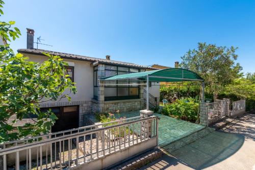Apartment 5203-1 for 6 Pers in Porec