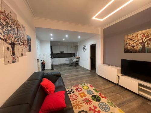 Monteverde COME a casa -HOME-