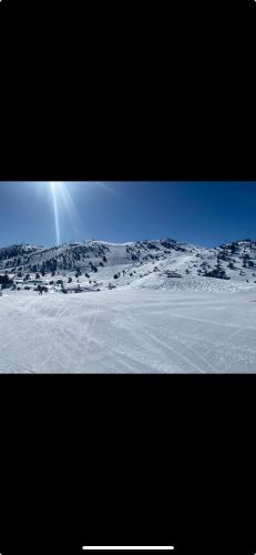 U061 - Grand studio rénové - Vue montagne