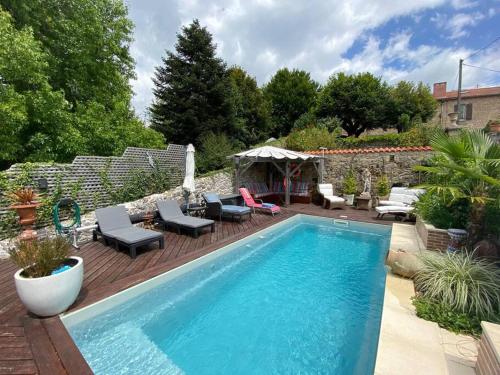 Photo de la galerie de l'établissement Maison de Reves in Piéguts Pluviers, à Piégut-Pluviers