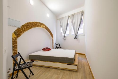 BRAND NEW Pl Espana Sants Fira Apartment 2024 Built, Aplus, AirCon & Heating, Gigabit WiFi, Parking