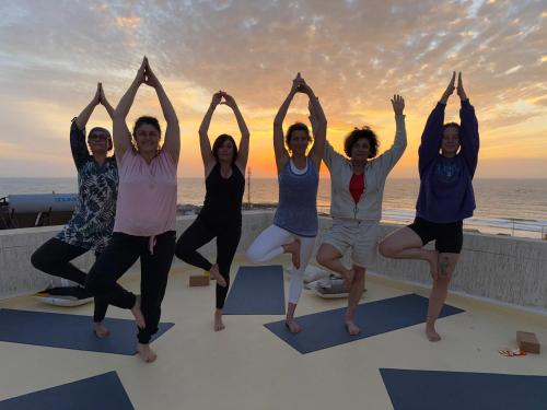 Επισκέπτες που μένουν στο Aman surf paddle yoga