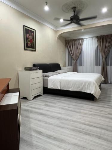 Postel nebo postele na pokoji v ubytování Taman Melati by shafa retreat