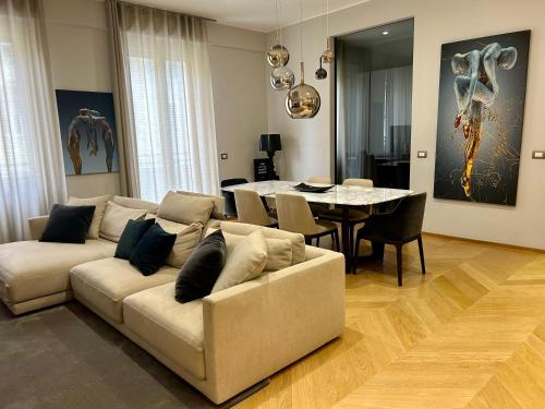 Luxury Gold Apartment
