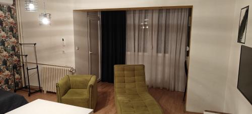 Posezení v ubytování CALLA 5 Apartment - Main Square, in the City Shopping Center - PARKING SLOT WITH SECURITY AND VIDEO CAMERA