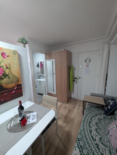 Alicante Postiguet Studio