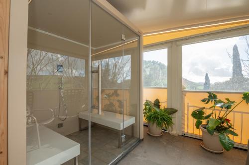 Ένα μπάνιο στο Villa Tasca