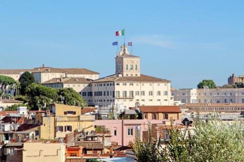 Super View at the Top of the Spanish Steps