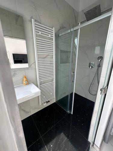 Bilik mandi di Apartment