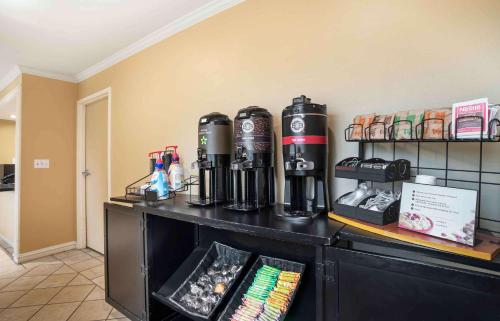 Set per la preparazione di tè e caffè presso Extended Stay America Suites - Newark - Christiana - Wilmington