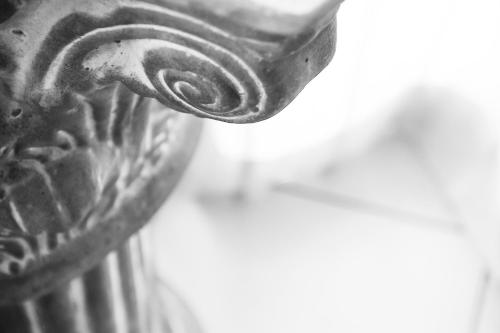 a black and white photo of a vase at Lycasti Maisonettes in Tavronitis