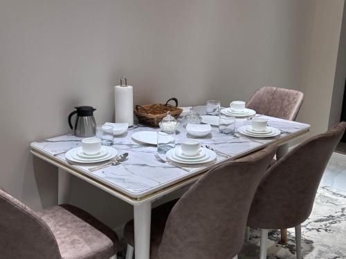 Kemudahan buat kopi dan teh di Уютный апартамент в центре с комфортом и стилем