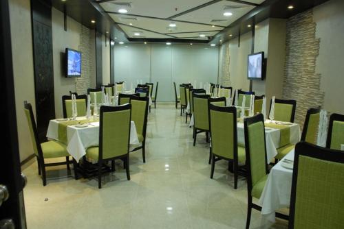 Gallery image of Al Hayat Hotel Suites in Sharjah