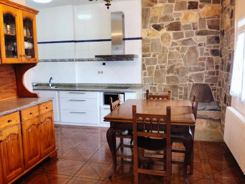 Η κουζίνα ή μικρή κουζίνα στο Refugio de Barbanza