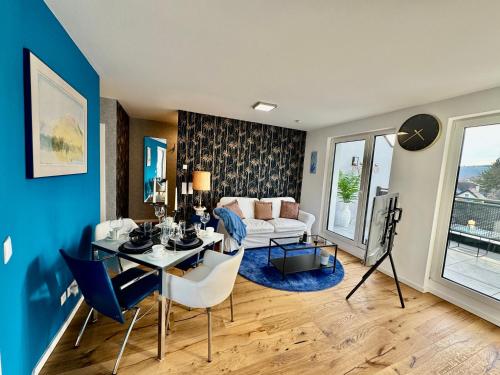 Blue Balconie Suite - free parking - WiFi