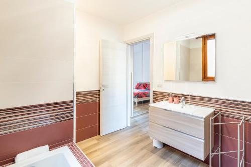 Parco degli Acquedotti 2bedroom apt