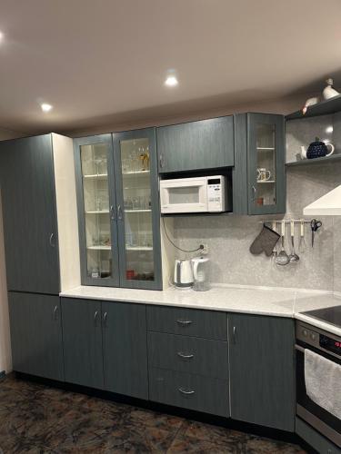 Kuchyň nebo kuchyňský kout v ubytování Villa Alexa