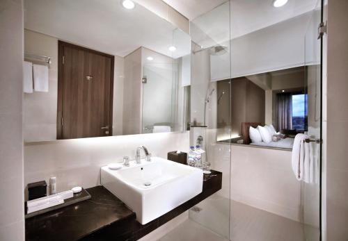 Kamar mandi di ASTON Kupang Hotel & Convention Center