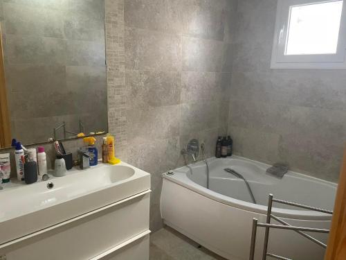 Gallery image of Villa luxueuse avec piscine in Tunis