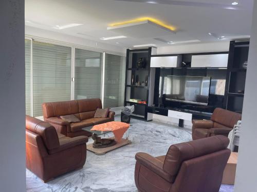 Gallery image of Villa luxueuse avec piscine in Tunis