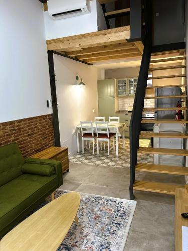 Stylish and Modern Loft in Madrid Centre