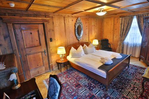 Postel nebo postele na pokoji v ubytování Schneider Hof Boutique-Hotel Garni Superior