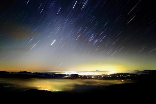 a starry night with the milky way at Fukeikan 風景館 in Takayama