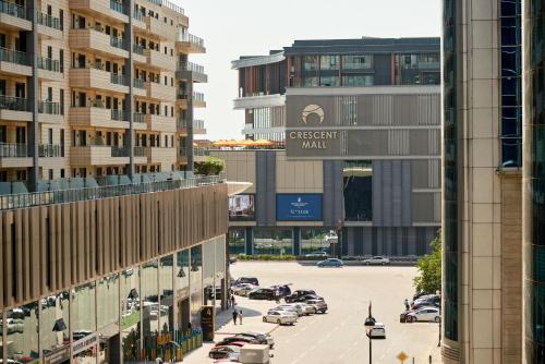 City-Central Downtown Apartment