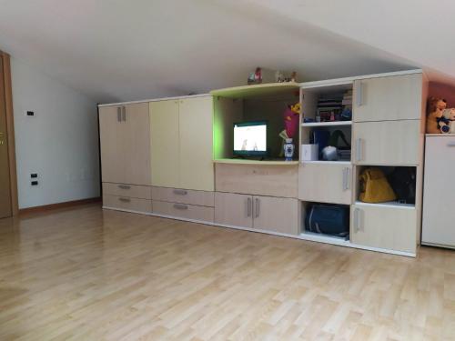 Dapur atau dapur kecil di Monolocale ad uso ESCLUSIVO