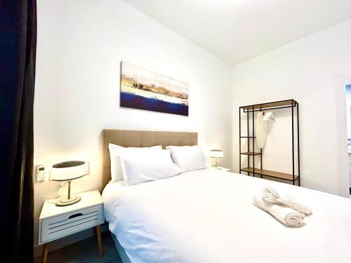 Convenient, Charming Apartment 15 Mins from City Center