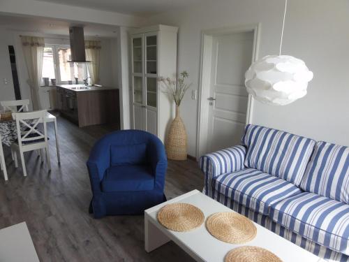 Posezení v ubytování Ferienwohnung Boddenzander