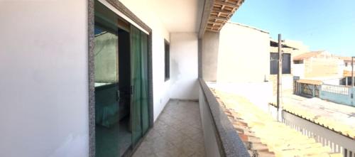 Φωτογραφία από το άλμπουμ του Quarto com varanda σε Κάμπο Φρίο