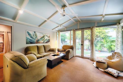 Un lugar para sentarse en International Travellers' Hostel by ITH Stays