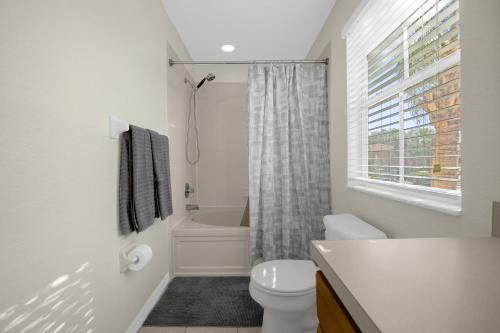 Lazy River Resort Townhome photo 19