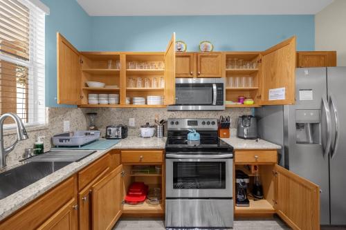 Lazy River Resort Townhome photo 20