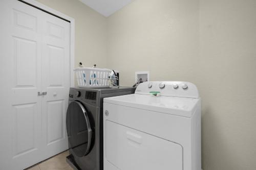 Lazy River Resort Townhome photo 21